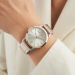 detale złote i srebrne zegarka