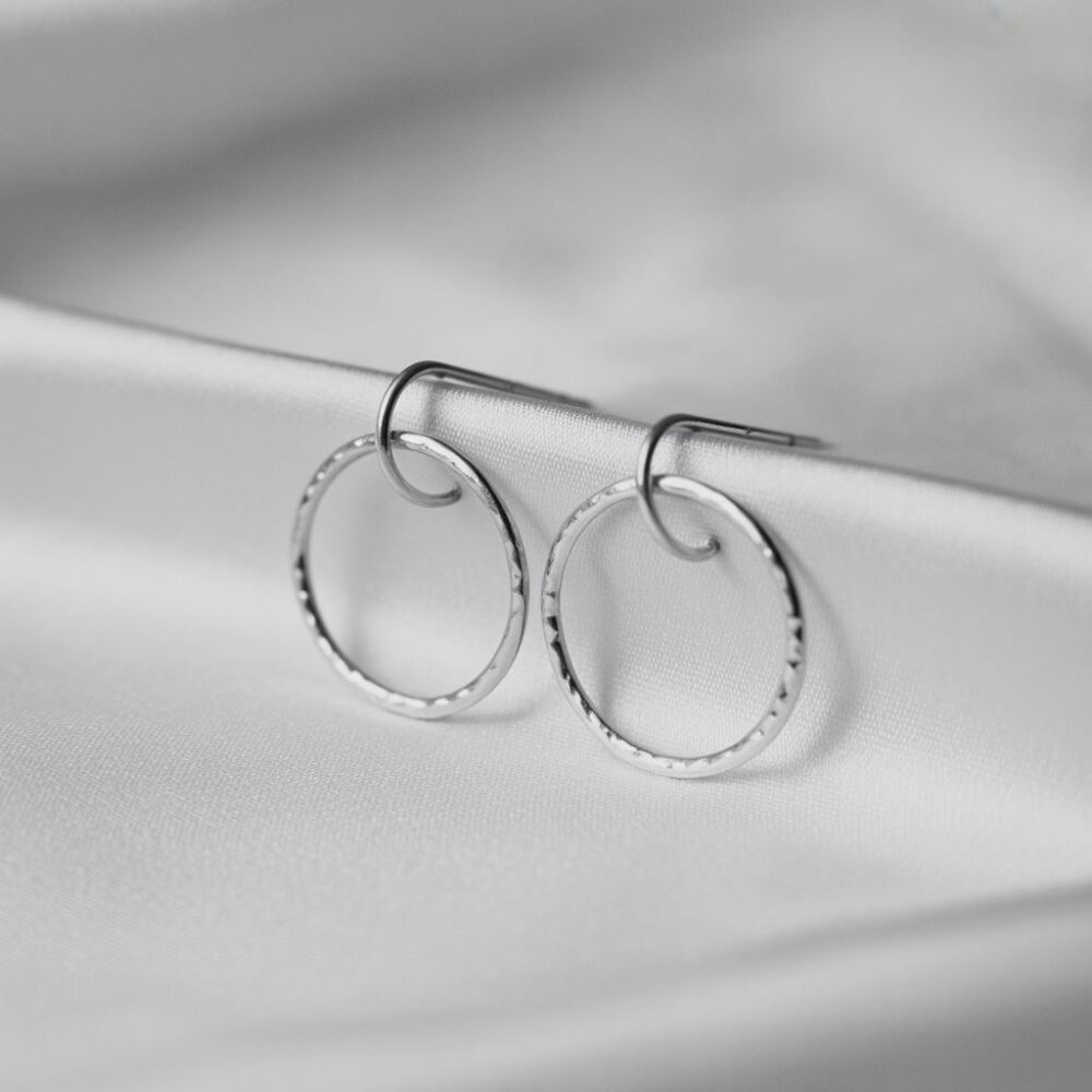 srebrne kolczyki księżyce